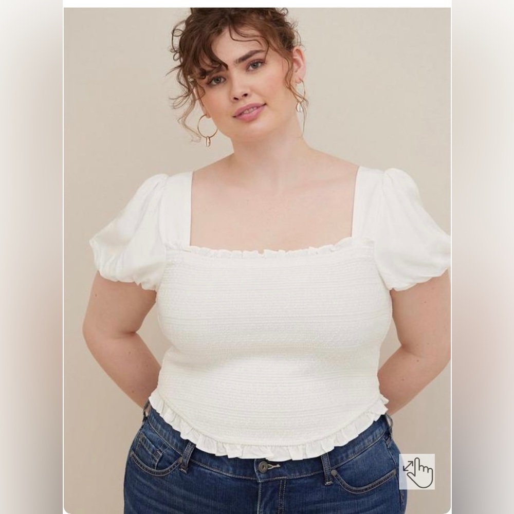 Torrid Smocked Crop Top Size 4 (26)